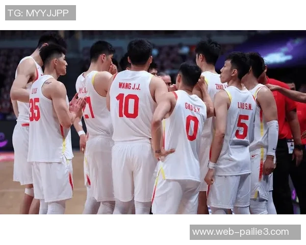 中国男篮迎战伊朗队争夺斯杯冠军展现实力与风采