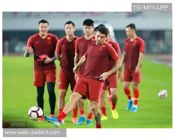 国足与关岛精彩对决视频回顾全场比赛精彩瞬间尽在其中